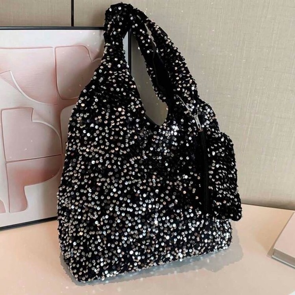 🪩 Sequins Purse 🪩 - Picture 2 of 5